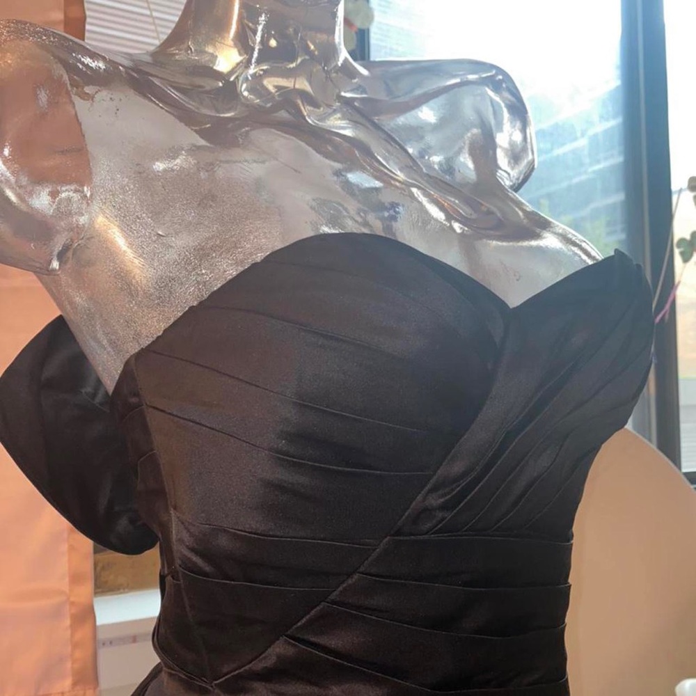 Vintage Vera Wang black cocktail dress. classy and chic!